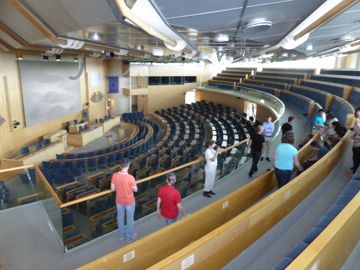 Main room of the parliament