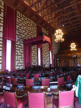 Room for vote in the City hall