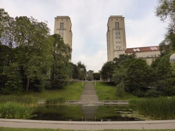 Symmetric towers