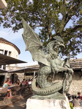 Status in the castle