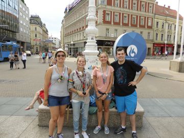 Emma, Iseult, Alice from France in Zagreb