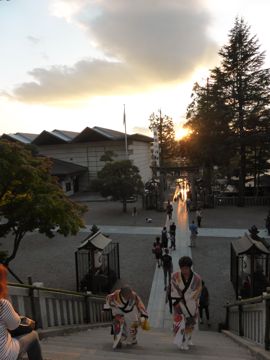 Sunset in front of the main temple