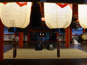 Itsukushima shrine ceremony