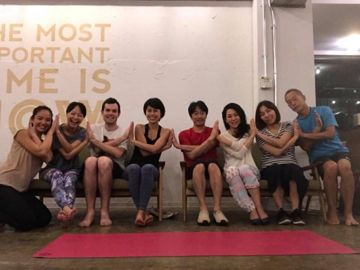 Fumi and the yoga class