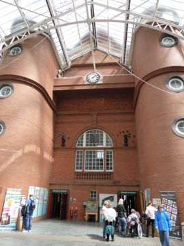 people palace