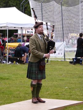 Lochearnhead Highland games music