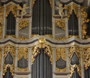 Organ in the church next to the radio tower